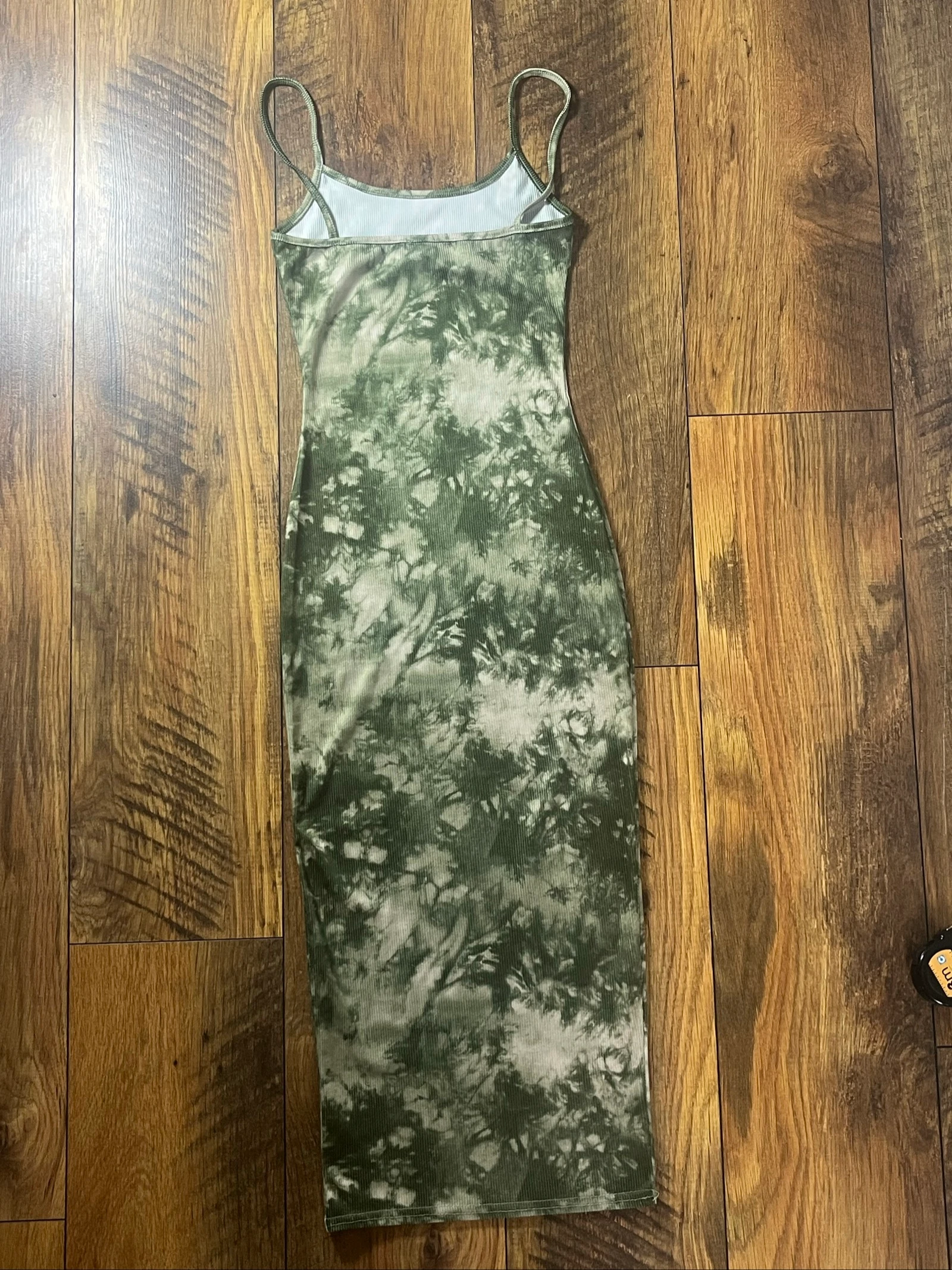 Long fitted khaki green dress with thin straps - Prettylittlethings - Size XS - very good condition – photo 5